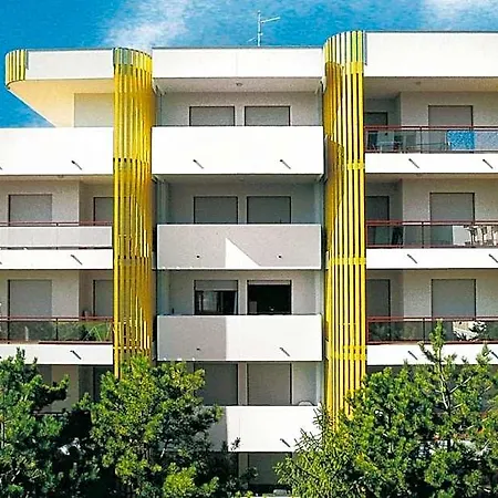 Hotel Welcoming Flat Only 100m From The Sea In 3*