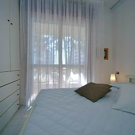 Welcoming Flat Only 100m From The Sea In 3*