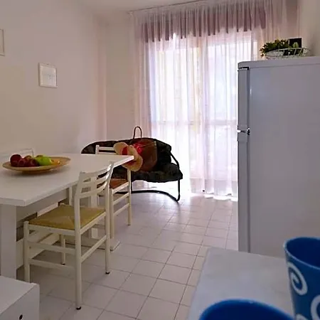 Hotel Welcoming Flat Only 100m From The Sea In 3*
